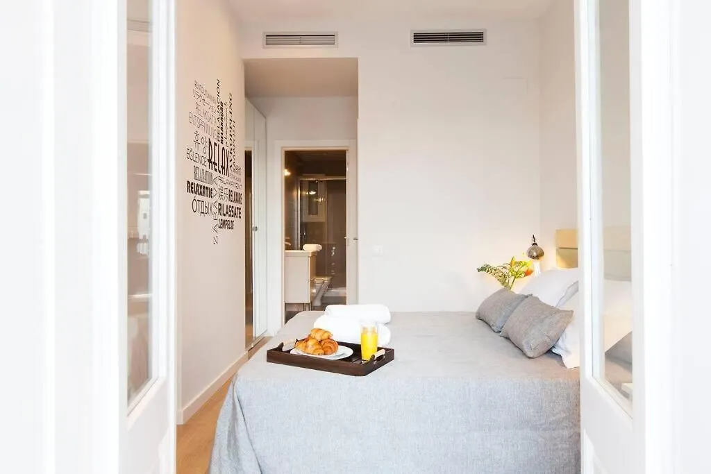 ברצלונה Very Spacious Eixample 4Bd 4Ba Apartment ספרד